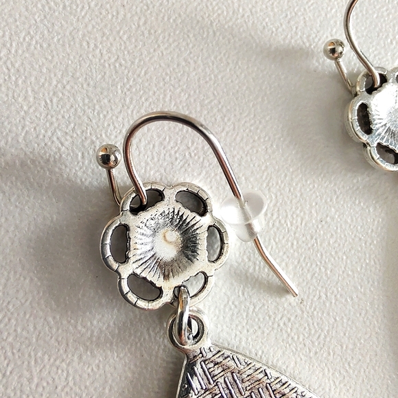 Earrings - Picture 6 of 7